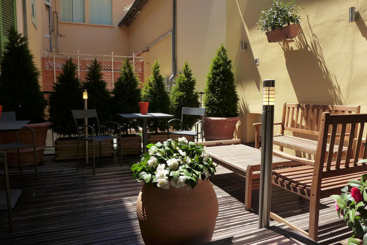 Residence Yolande Канни Екстер'єр фото
